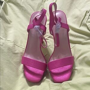 Genshuo Hot Pink Strappy Heels